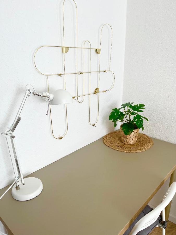 Gemuetliches Zentrales Apartment 2 Min Bis Du Hbf Duisburg Ngoại thất bức ảnh