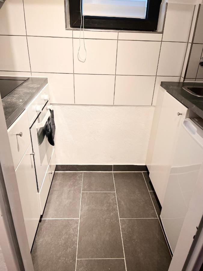 Gemuetliches Zentrales Apartment 2 Min Bis Du Hbf Duisburg Ngoại thất bức ảnh